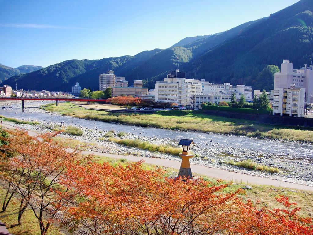 ホテル 下呂温泉 悠久の華 下呂市 エクステリア 写真